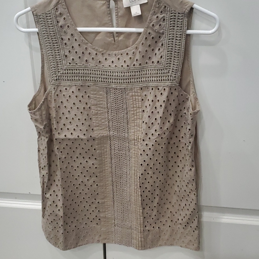 Sleeveless top